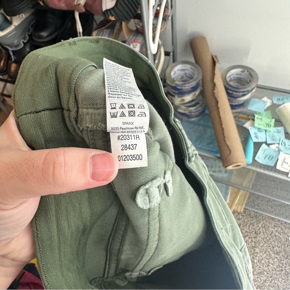 SPANX Stretch Twill Ankle Cargo Pants Womens Size M Green High Rise Jeans - Picture 6 of 6